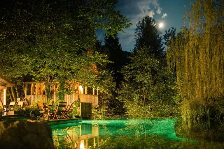 Stay in glamping resorts close to nature