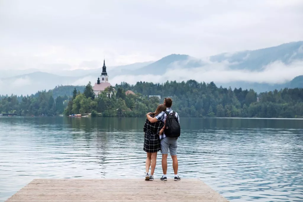 bled par sjö skalade