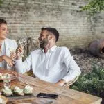 pranzo di coppia divertente in scala