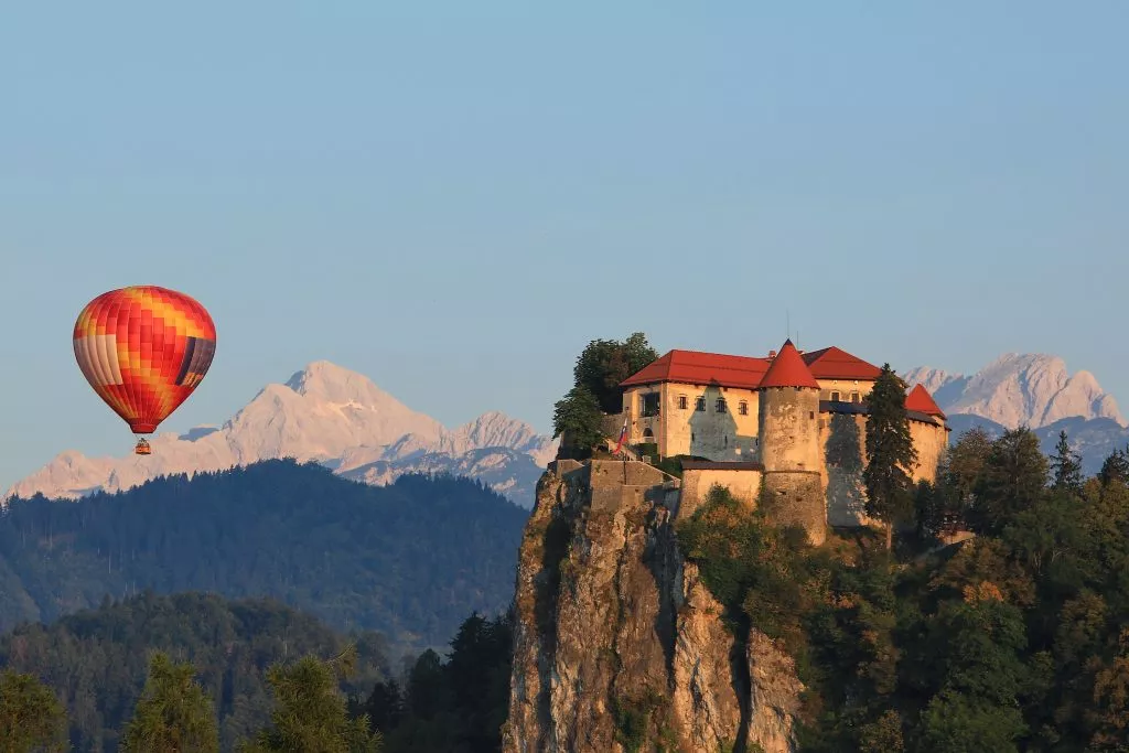 hot air balloon bled