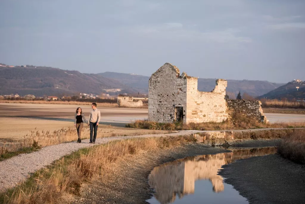 Promenad längs de traditionella saltbottnarna i Sečovlje